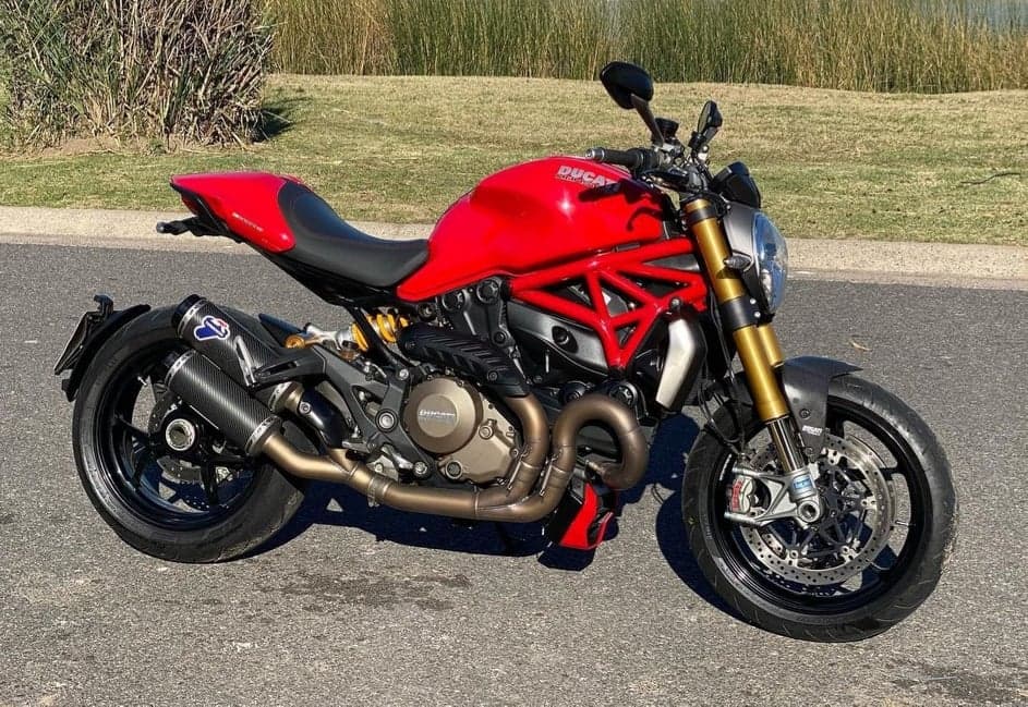 🏍️ Dinka Double-T ➡️ Ducati Monster / Streetfighter en la vida real