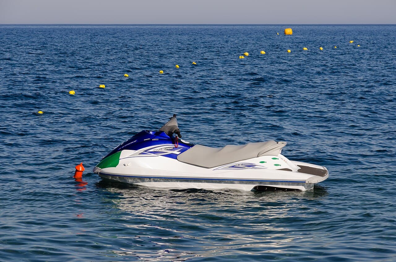 🚤 Speedophile Seashark ➡️ Moto de agua (Sea-Doo / Yamaha WaveRunner) en la vida real